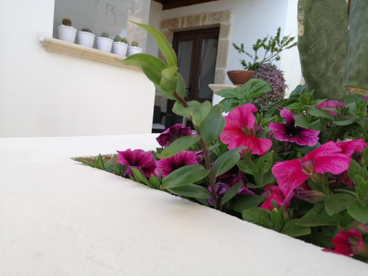 Villa Raggio Di Sole Parcheggio Privato 切萨雷奥港 外观 照片