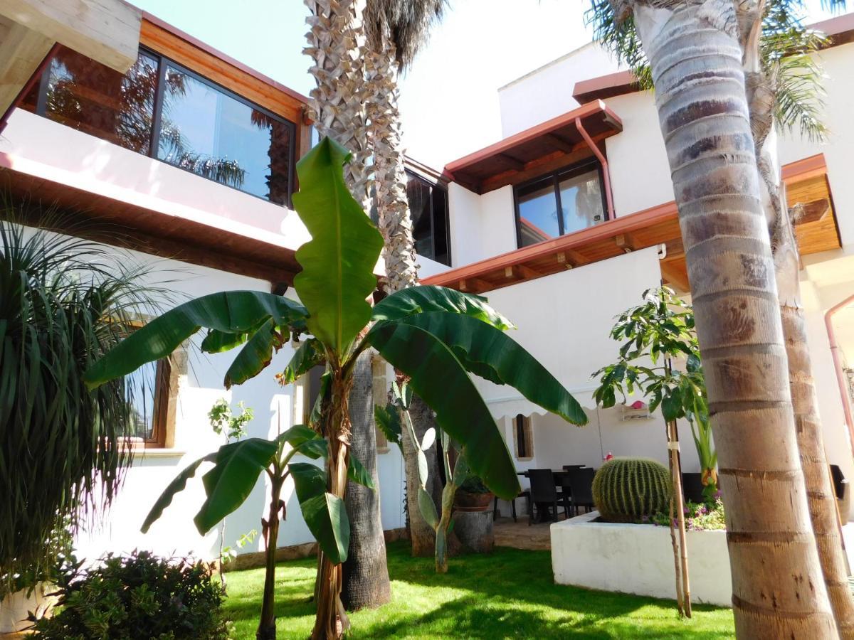 Villa Raggio Di Sole Parcheggio Privato 切萨雷奥港 外观 照片